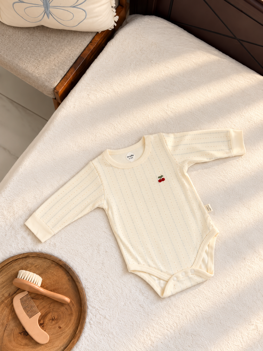 Apple Printed Baby Suit