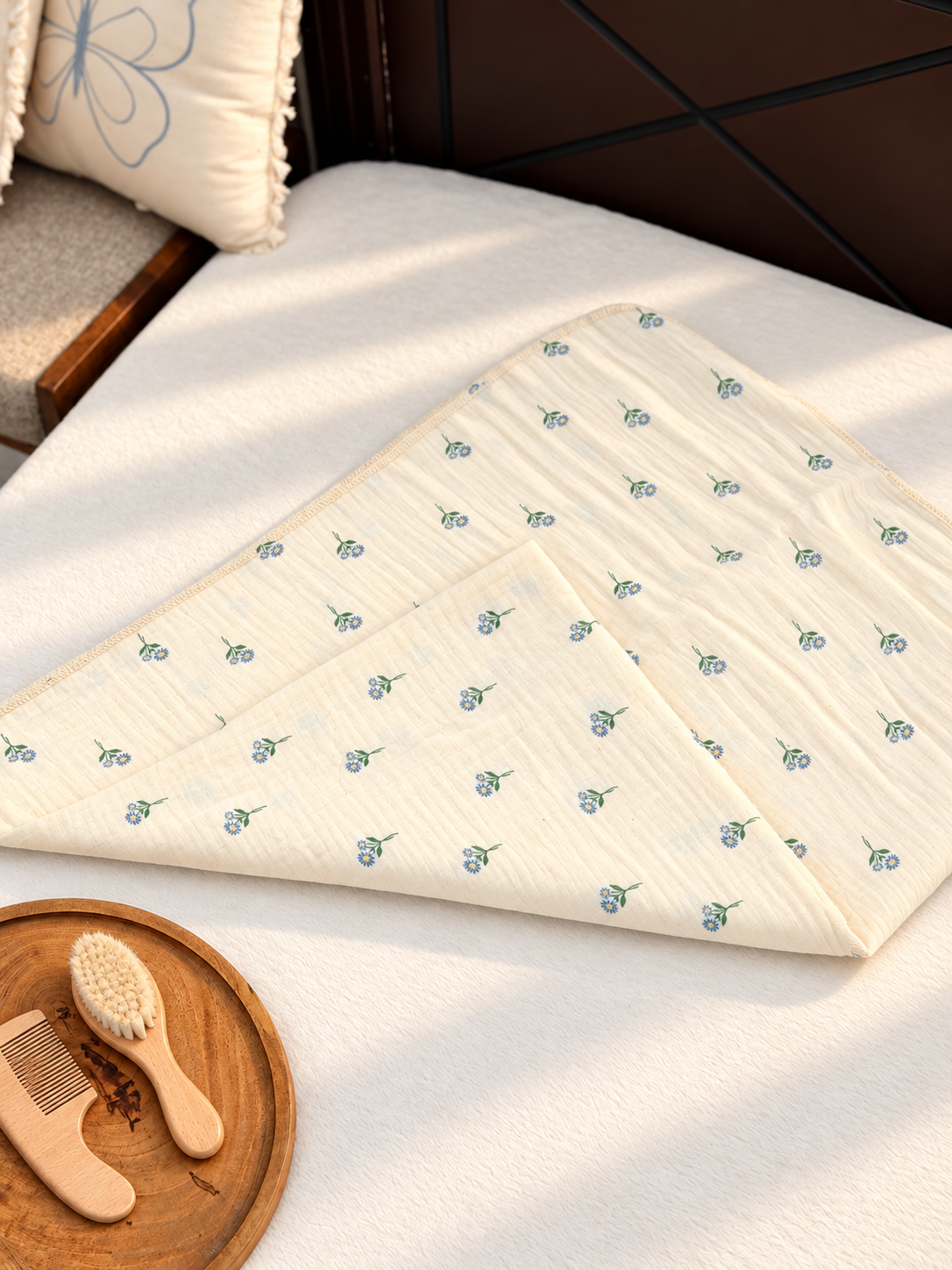 MUSLIN SWADDLE